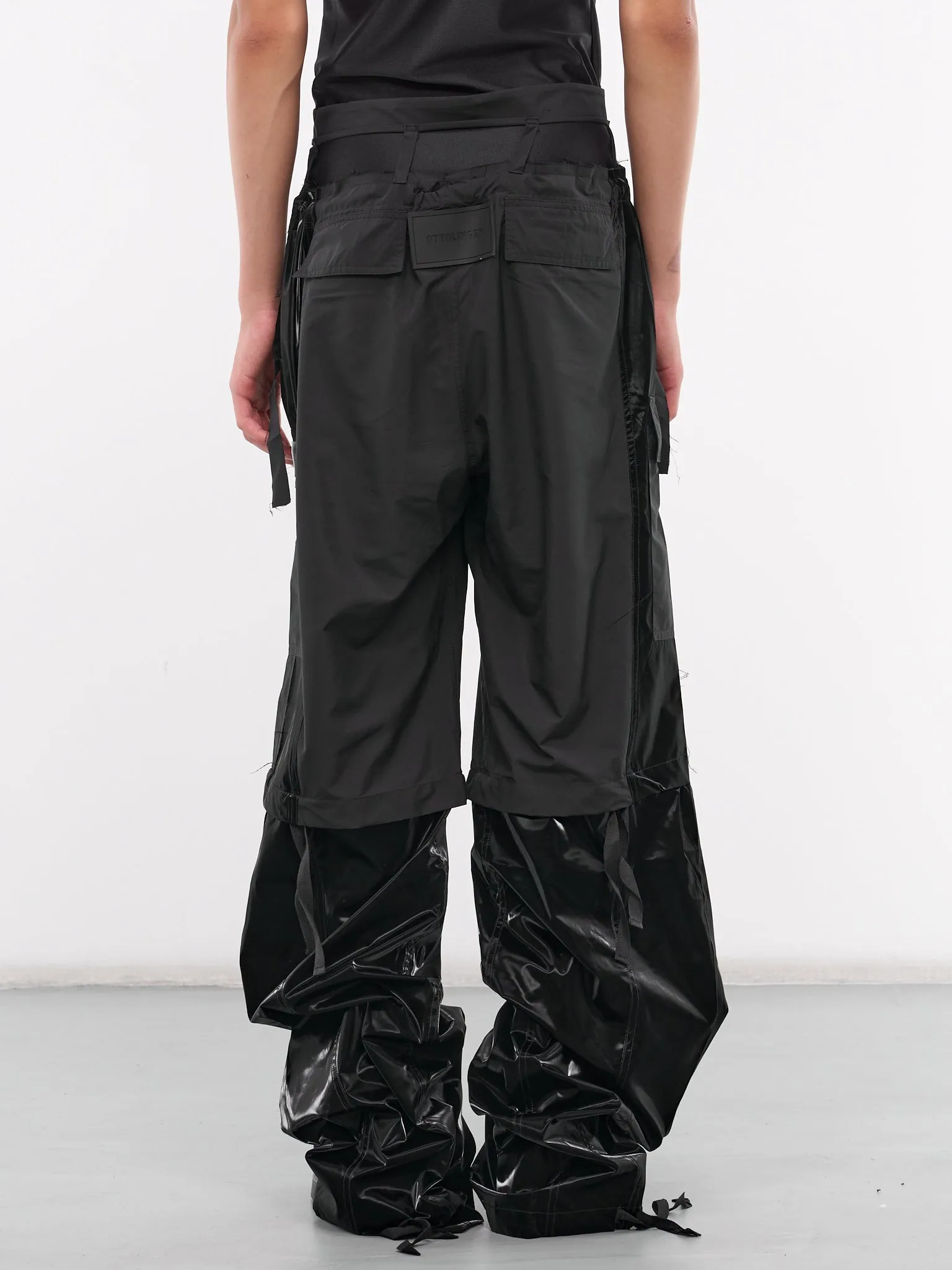 Baggy Cargo Pants (1060801921-BLACK)