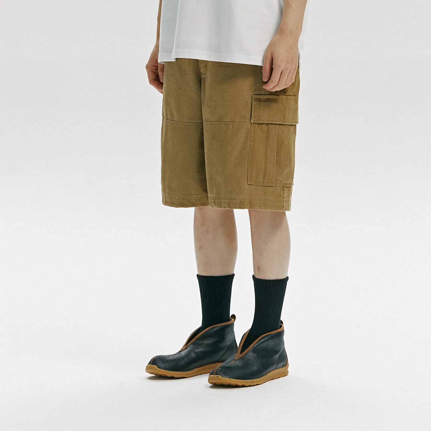 FADED COTTON CARGO SHORTS - TAN