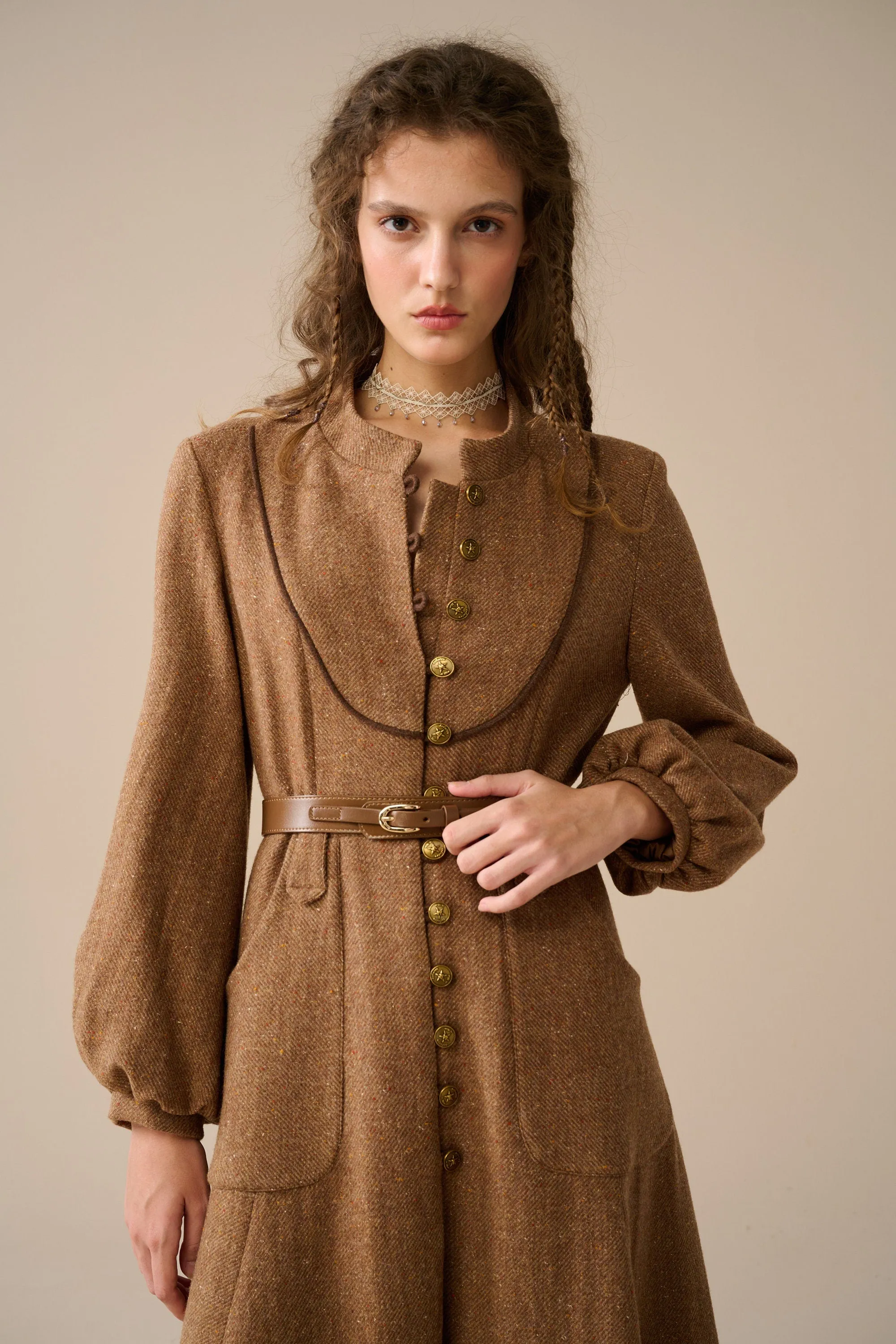 Margaret 25|100% wool buttoned down coat