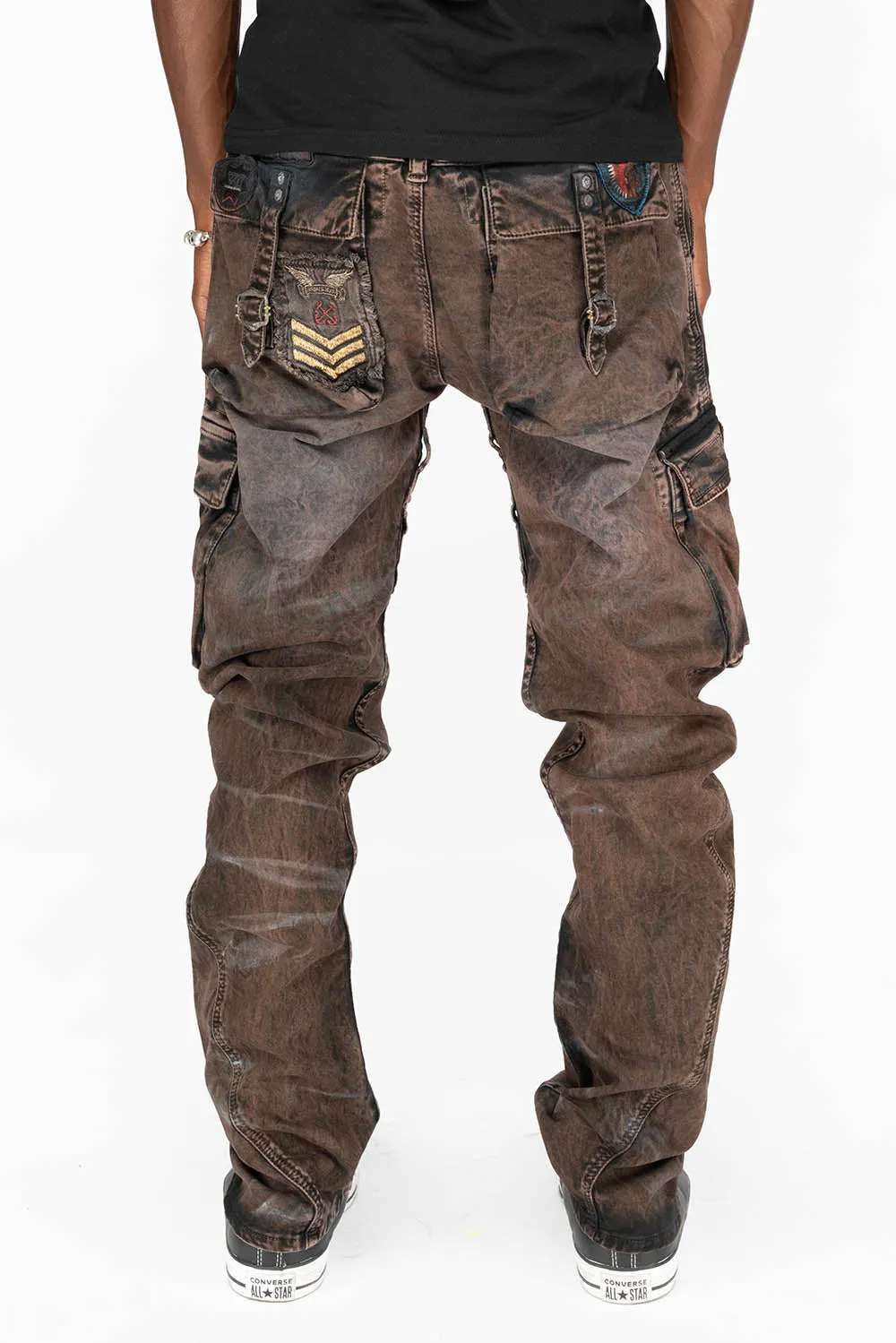 MENS MILITARY STYLE CARGO PANTS IN WOOD BROWN THUNDER WASH WITH PATCH