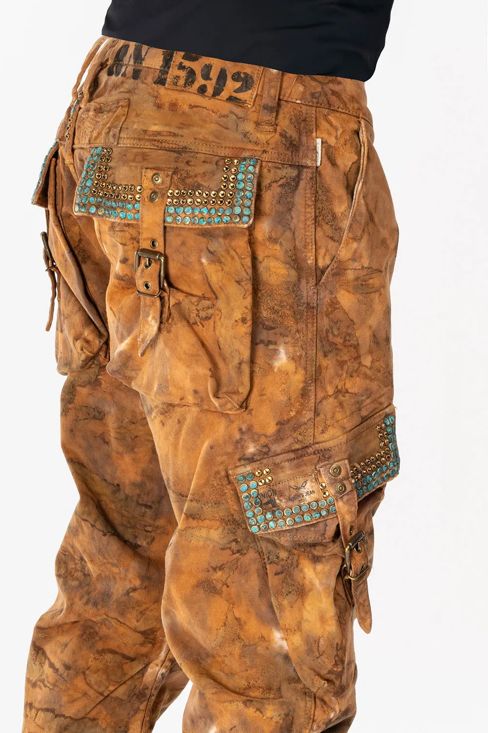 MENS PREDATOR CARGO PANTS WITH CRYSTALS IN MUD BROWN