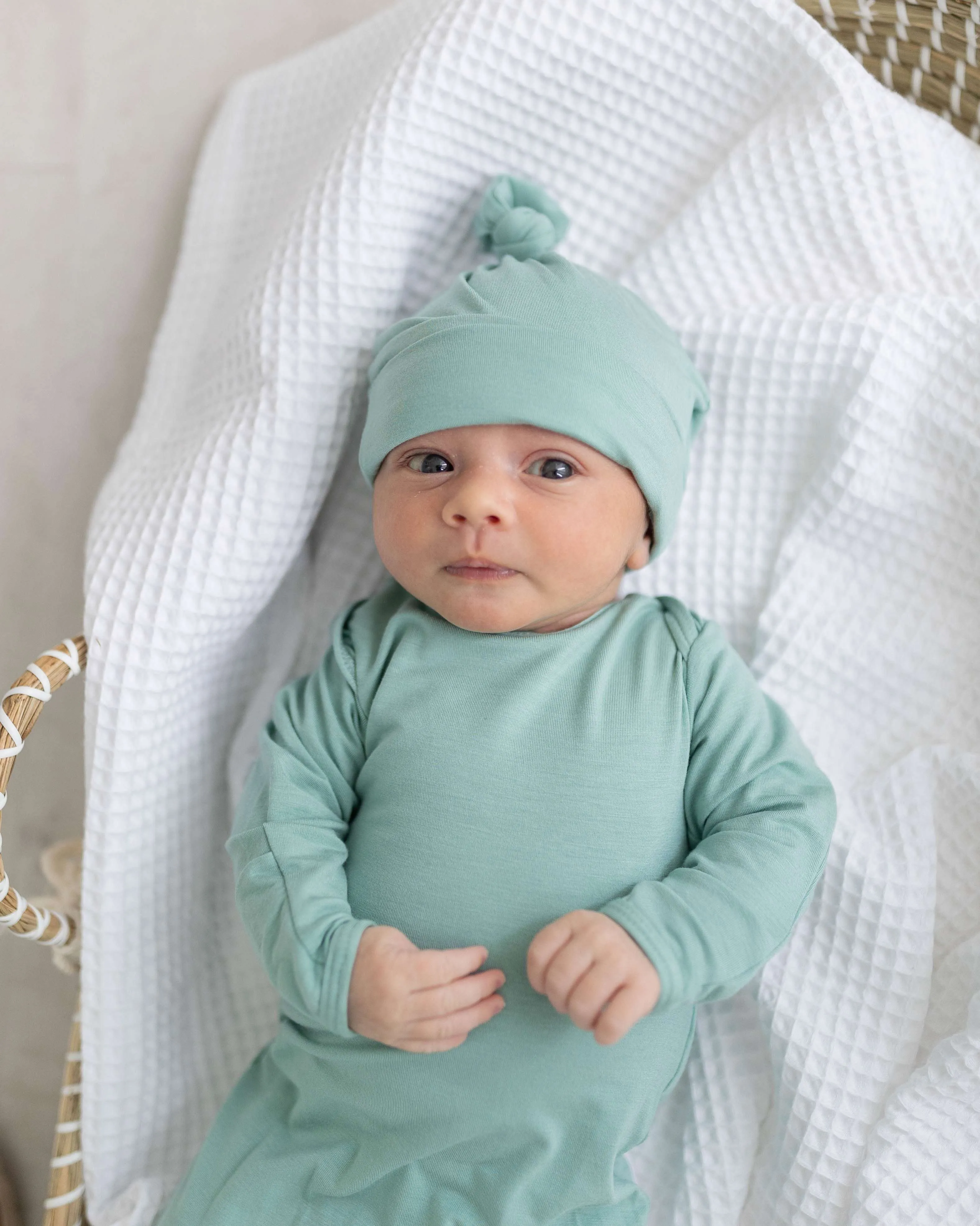 Newborn Knotted Baby Gown and Hat Set